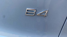 Volvo XC40 2.0 B4P Ultra Dark 5dr Auto Petrol Estate